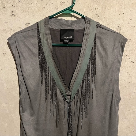 Aryn K Tank Top Women's Size M Grey Faux Leather Metal Chain Fringe Silk Lining - Picture 2 of 8